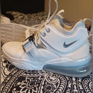 Nike Air Max/Air Force 270 with Silver Acsents